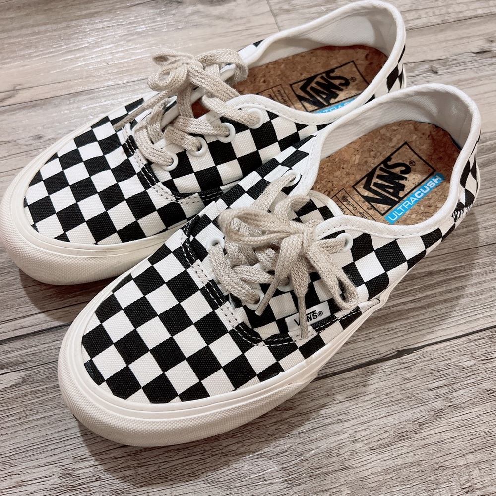 Vans women shoes